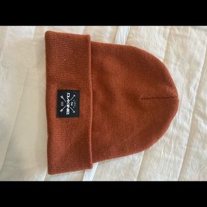 Dakine Burnt orange beanie